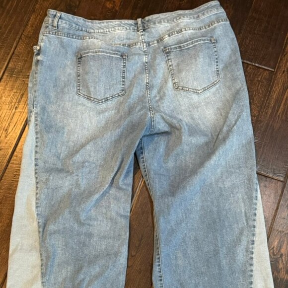 LOGO By Lori Goldstein Wide Leg Ankle Release Hem Jeans Size 22P Petite Two Tone - Picture 3 of 7